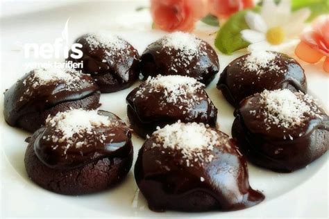 Çikolata Soslu Browni Kurabiye Nefis Yemek Tarifleri 2353169