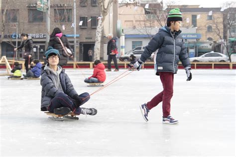 ‘the Way Of Enjoying The Winter In Korea For The Children ‘ice