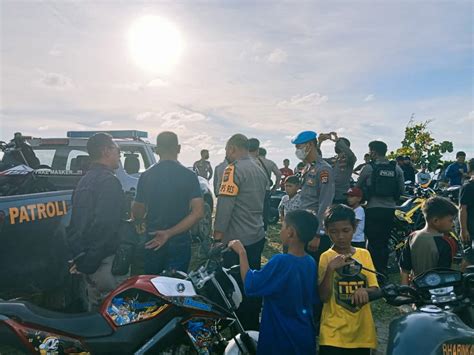 Aksi Balap Liar Di Pantai Kombiling Mateng Dibubarkan Polisi Opsi Id