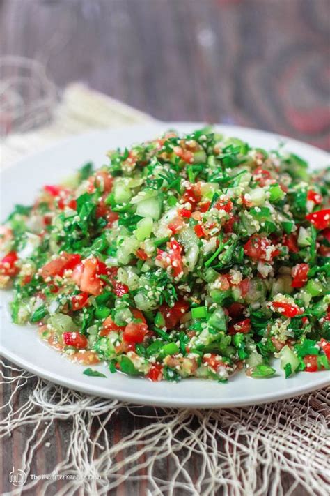 Tabouli (Tabbouleh) Salad Recipe - The Mediterranean Dish | Mint ...