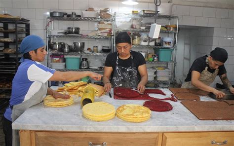 Hermanas panaderas 20 años de tradición en Puebla El Sol de Puebla