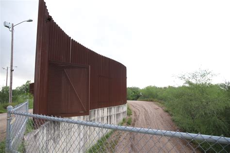 Photos Border Wall In South Texas Borderreport