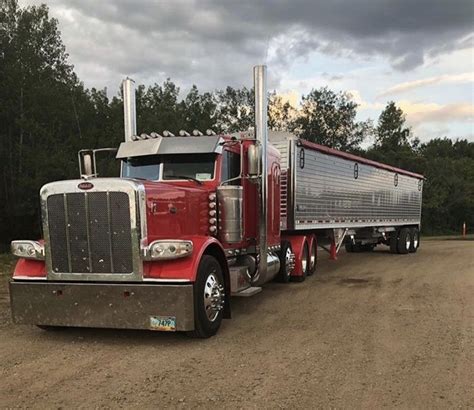 Peterbilt 389 Peterbilt Trucks Farm Trucks Big Trucks Semi Trailer