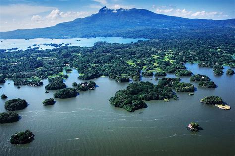 Lake Nicaragua, Granada