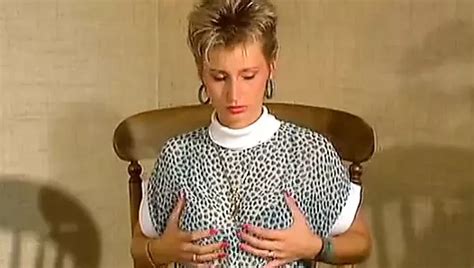 Geile Milf Aus Ostdeutscher Provinz Will Ins Porno Business Xhamster