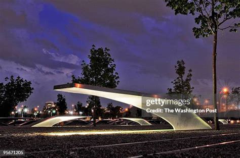 Pentagon Memorial Benches Photos and Premium High Res Pictures - Getty ...