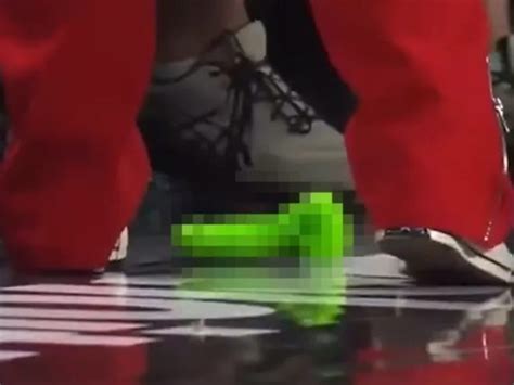 Wnba Game Temporarily Stopped After Sex Toy Is Thrown Onto Court Face Face Africa