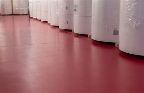 Lil Masters New Factory Floor Combines Colour With Cleanliness