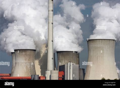 Kraftwerke Neurath Fotos Und Bildmaterial In Hoher Aufl Sung Alamy