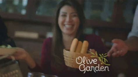 Olive Garden Catering Delivery TV Spot, 'Just a Fork' - iSpot.tv