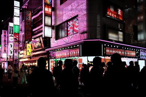 Tokyo in Neon Purple : r/neoncities