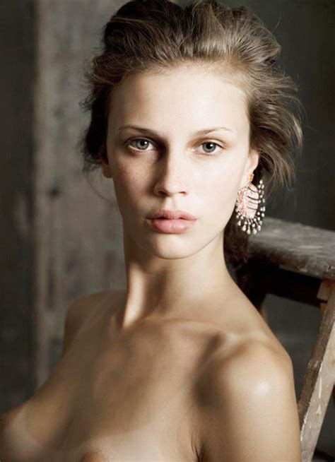 Marine Vacth Daily