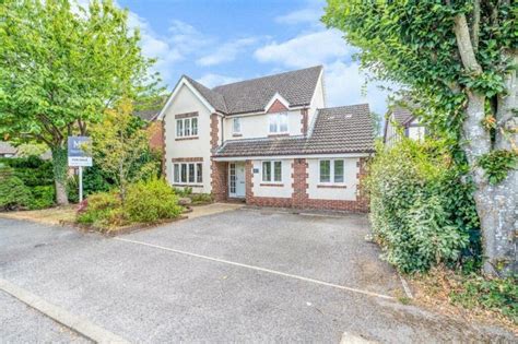 4 Bedroom Detached House For Sale In Brunel Close Hedge End