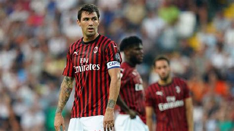 Serie A 19 20 Saat Ac Milan Kalah 5 0 Dan Bangkit Jadi Tak Terkalahkan