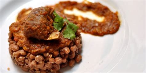 Beans and Spicy Tomatoes Sauce - Radiant Health Magazine 