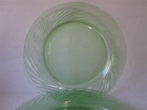 Pyrex Green Glass Dinner Plates Set Of Four Etsy