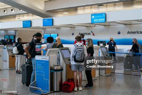 Baggage Drop Off Photos And Premium High Res Pictures Getty Images