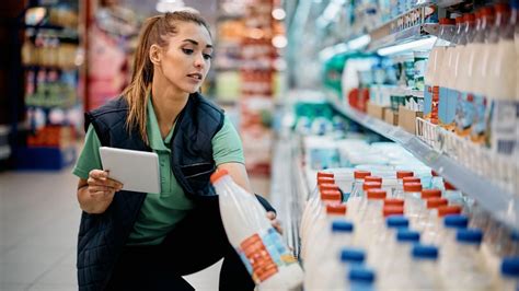 Je suis manager de rayon en supermarché voici mon salaire mensuel