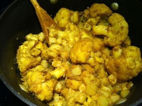 How To Make The Ultimate Aloo Gobi