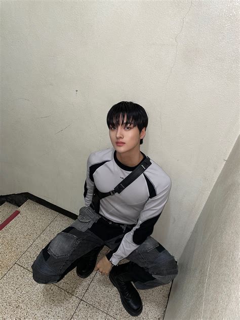 ain ia on Twitter Huge tits and huge ass looks like jμπh0 s ready to suck dicks and get