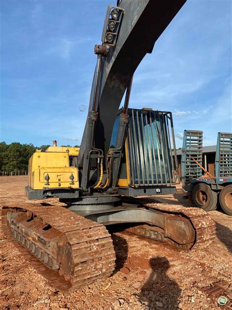 Escavadeira Volvo Ec B Usado Venda