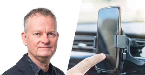 Krijg ik ook een boete van 420 euro als ik mijn telefoon bedien terwijl ...