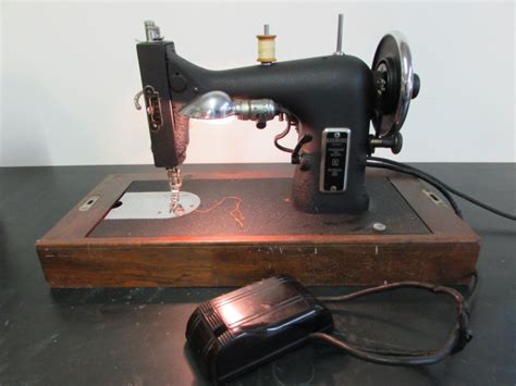 Lot Detail VINTAGE KENMORE ROTARY SEWING MACHINE IN CASE