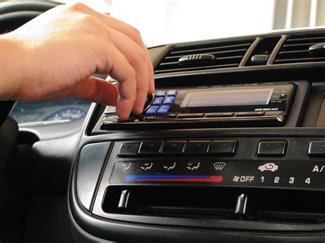 En El Automóvil Donde Más Se Escucha La Radio En México