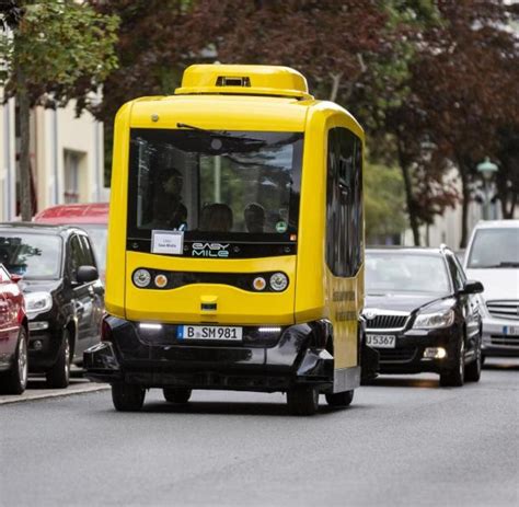 Selbstfahrender Bus in Berlin Tegel befördert 3000 Fahrgäste WELT