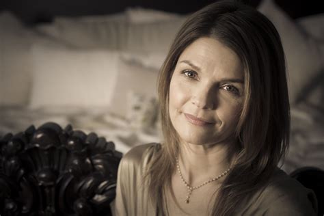 Naked Truth Of Kathryn Erbe What Is She Doing Now Wiki