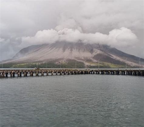 Erupsi Gunung Ruang Bandara Ini Sementara Ditutup