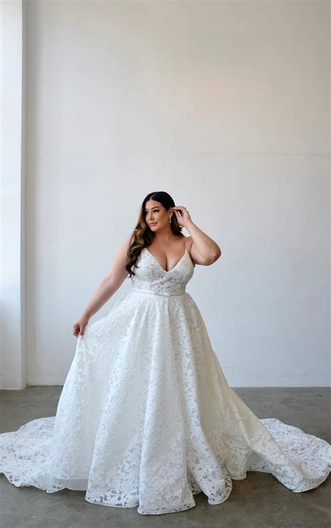 Simple Lace Spaghetti Strap Plus Size A Line Wedding Dress With Deep V