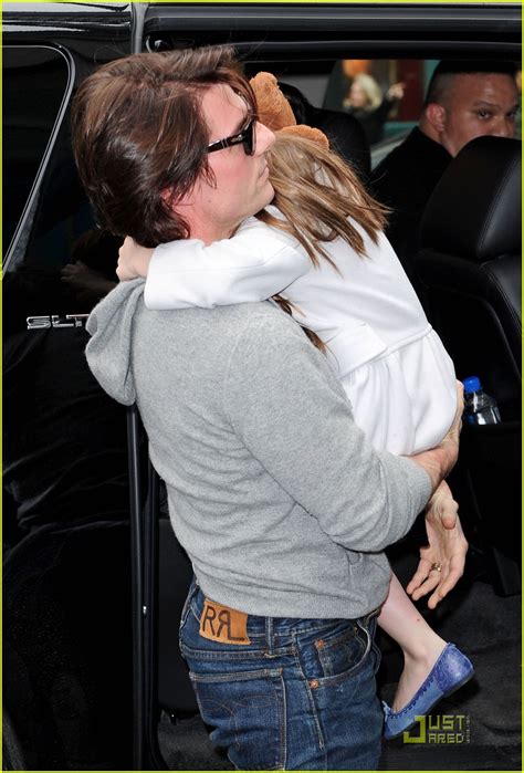 Tom Cruise Katie Holmes Day Out With Suri Photo