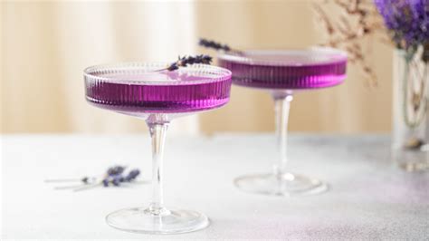 12 Best Purple Cocktails To Drink