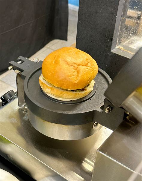 Cute Korean Inspired UFO Shaped Burgers At Orchard Road Food Kiosk 8days