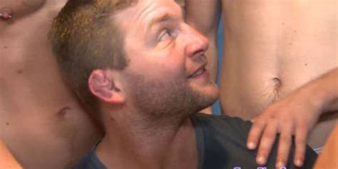 Horny Daddy Wanking In The Locker Room Tnaflix