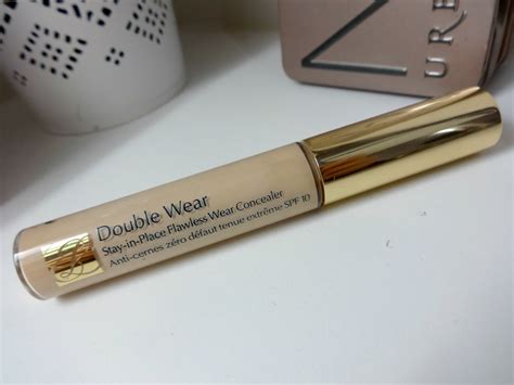 Abbroseee: Estee Lauder Double Wear Stay-in-Place Flawless Wear Concealer