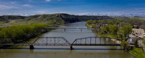 stock photo. Image of river, landscape, montana, leaves - 166937716