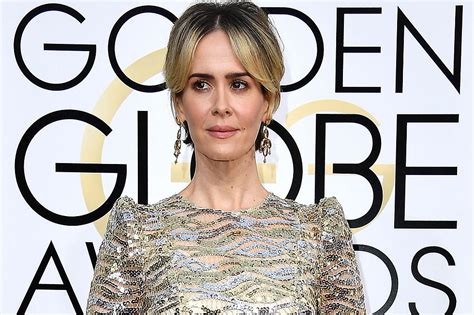 Sarah Paulson Shines In Gold Gown At The 2017 Golden Globes