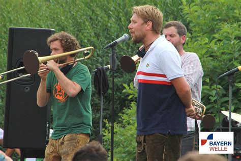 Lbb Bgt Uebersee Labrassbanda Biergarten Tour Bersee