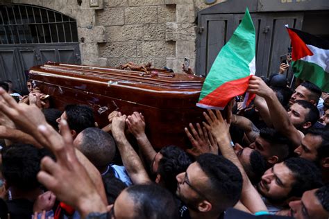 Fotos Enfrentamientos En El Funeral De La Periodista Palestina