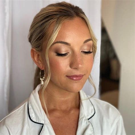 Classic Bridal Makeup For Blonde Brides Makeup By Samantha Linn