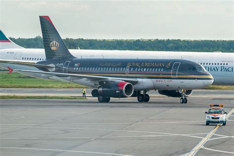 Jy Aym Airbus A Royal Jordanian Airline Spotting Flickr