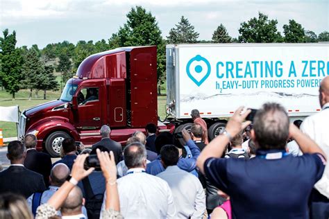 Toyota Doubles Down On Zero Emissions Heavy Duty Trucks Toyota Canada