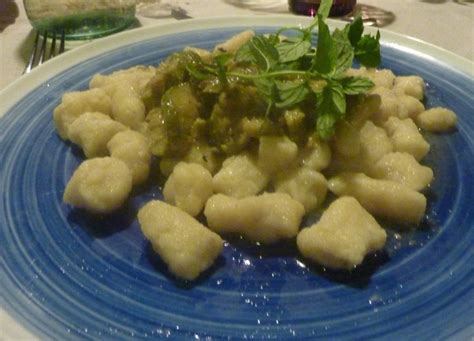 Gnocchetti Di Patate Con Scamorza Affumicata Basilico Mangiare Bene