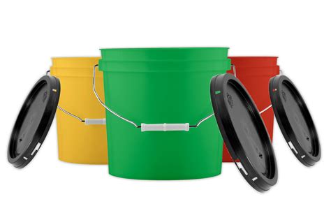 2 Gallon Plastic Buckets Pails With Lids Food Grade BPA Free 3 Pack