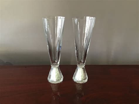 Oleg Cassini Crystal Champagne Flutes With White Crystals In The Base