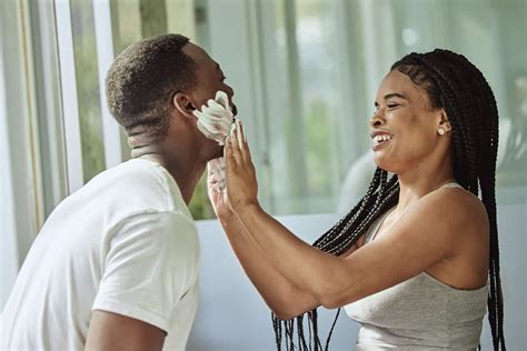 Skincare De Casal Dicas De Autocuidado A Pessoa Especial