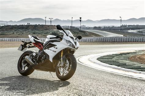 2013 Triumph Daytona 675 R Photo Gallery ~ THE AUTOMOTIVE WORLD BLOG