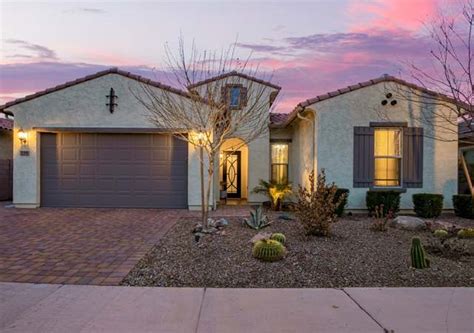 Phoenix, AZ Luxury Homes, Mansions & High End Real Estate for Sale | Redfin